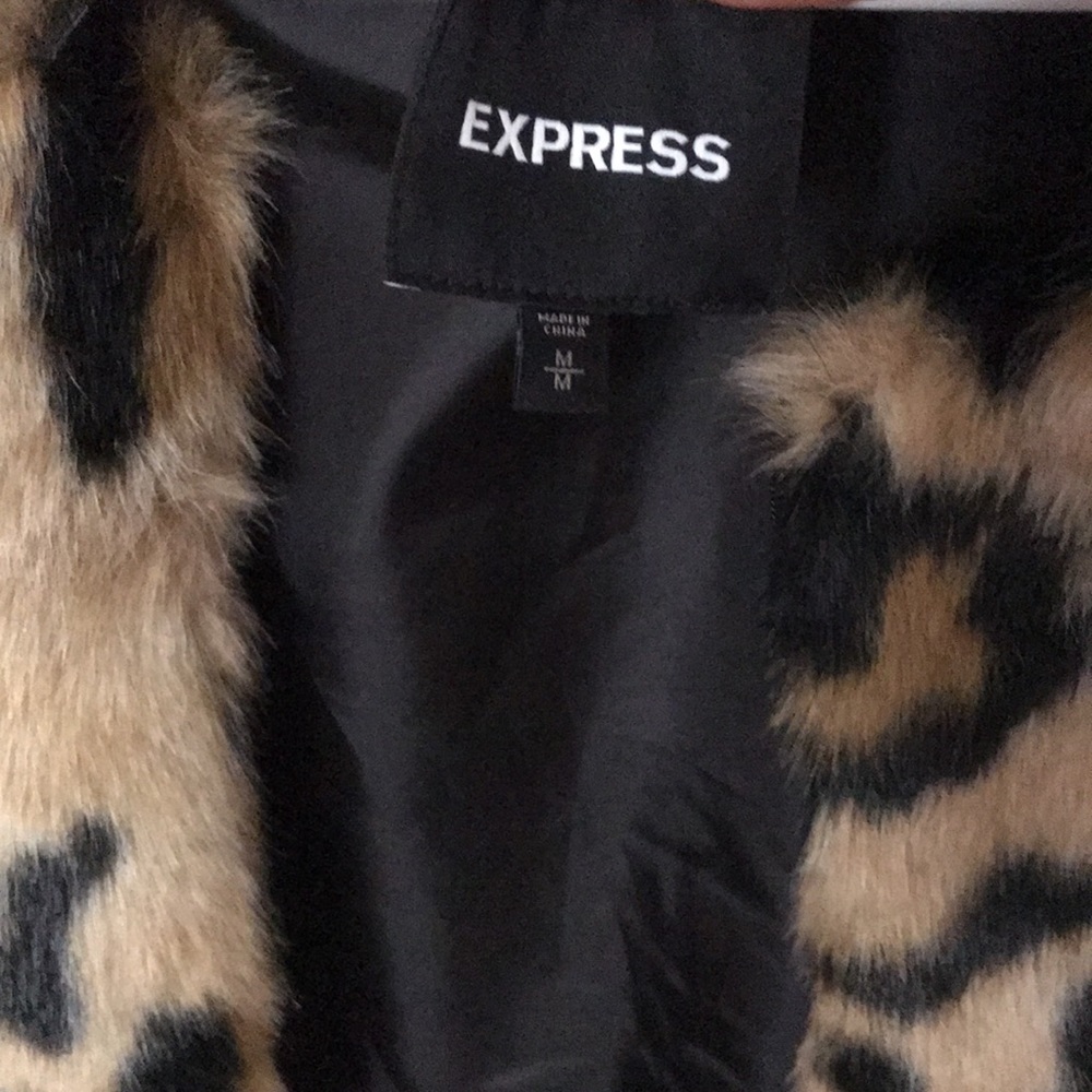 Express leopard vest - Picture 3 of 4